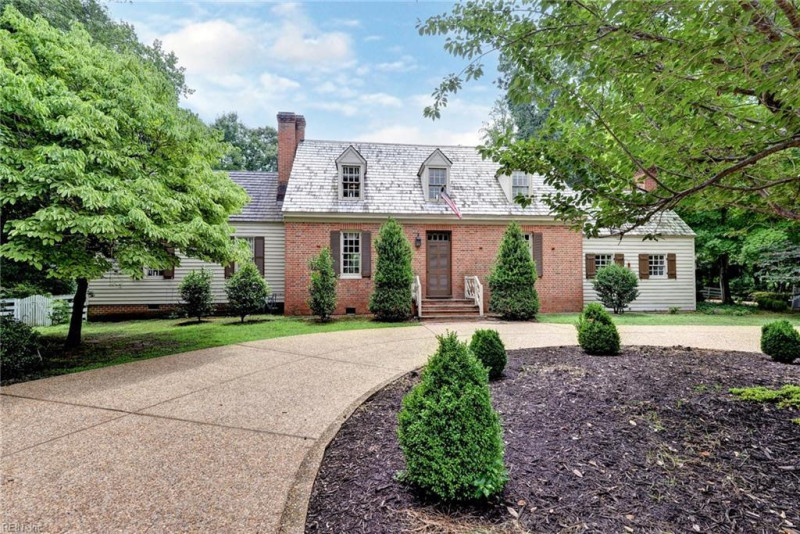 Photo 1 of 39 residential for sale in York County virginia