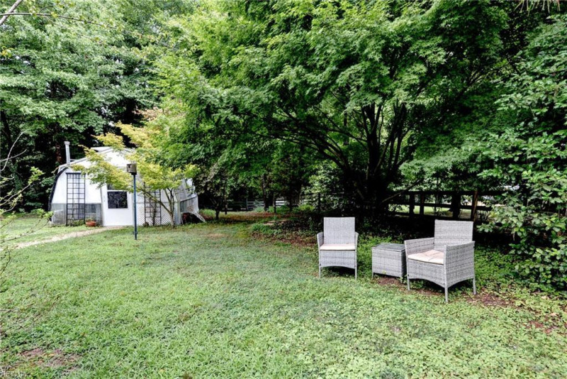 Photo 29 of 39 residential for sale in York County virginia