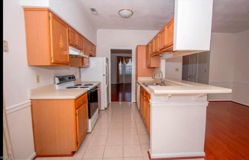 Photo 6 of 26 residential for sale in Chesapeake virginia Photo 6 of 26 residential for sale in Chesapeake virginia
