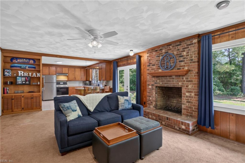 Photo 11 of 50 residential for sale in Suffolk virginia