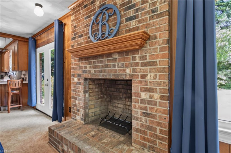 Photo 13 of 50 residential for sale in Suffolk virginia