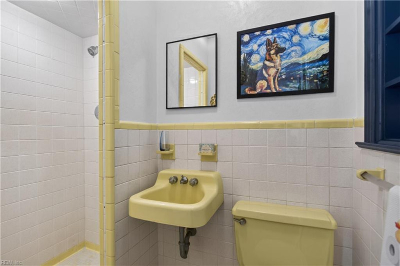 Photo 23 of 50 residential for sale in Suffolk virginia