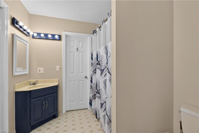 Photo 31 of 50 residential for sale in Suffolk virginia