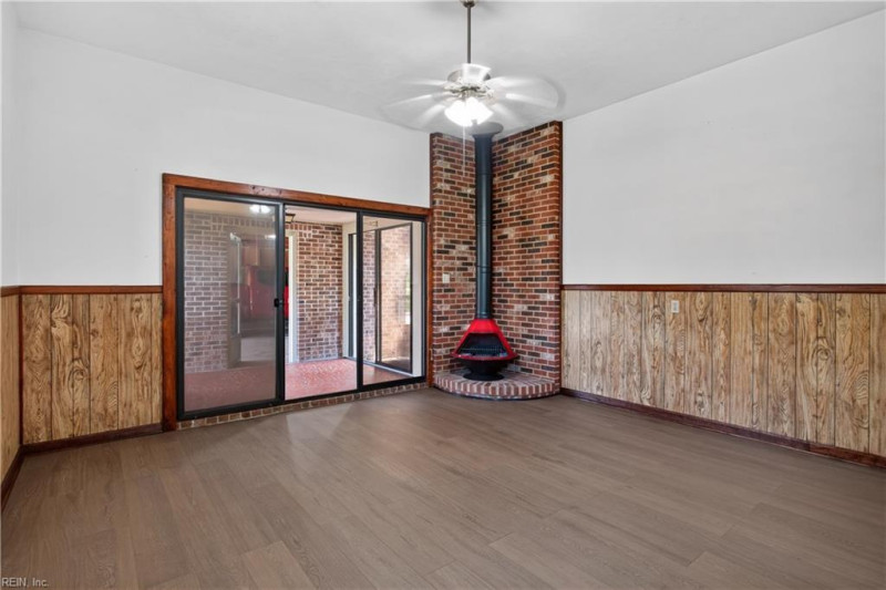 Photo 38 of 50 residential for sale in Suffolk virginia