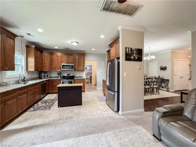 Photo 12 of 40 residential for sale in Chesapeake virginia Photo 12 of 40 residential for sale in Chesapeake virginia