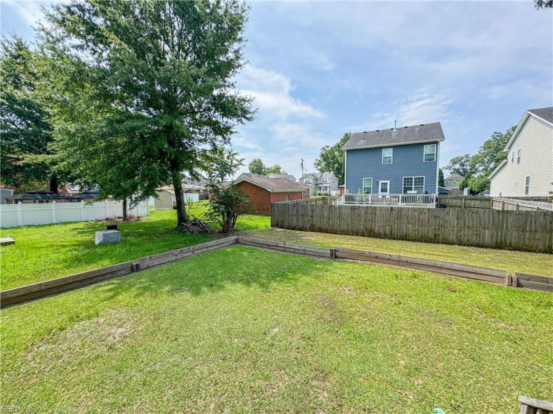 Photo 35 of 40 residential for sale in Chesapeake virginia Photo 35 of 40 residential for sale in Chesapeake virginia