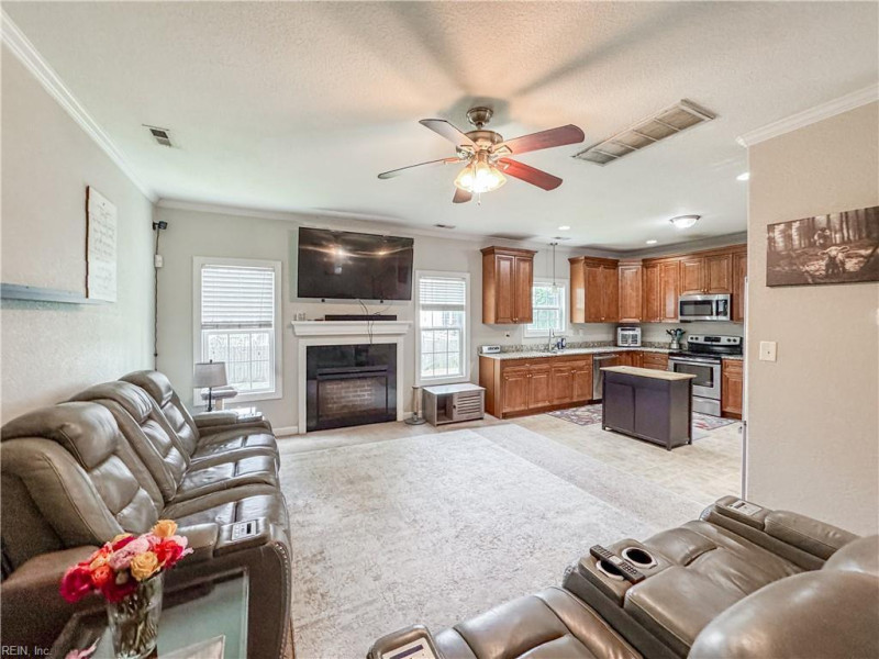 Photo 4 of 40 residential for sale in Chesapeake virginia Photo 4 of 40 residential for sale in Chesapeake virginia