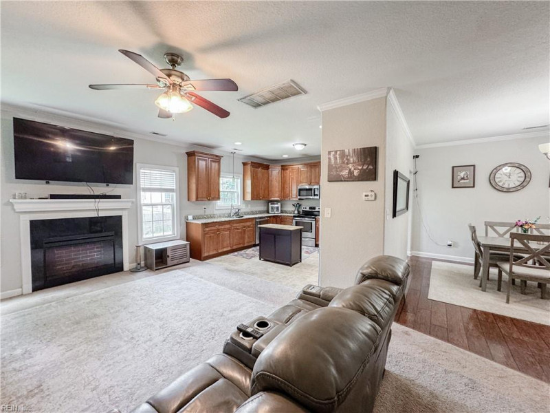 Photo 9 of 40 residential for sale in Chesapeake virginia Photo 9 of 40 residential for sale in Chesapeake virginia