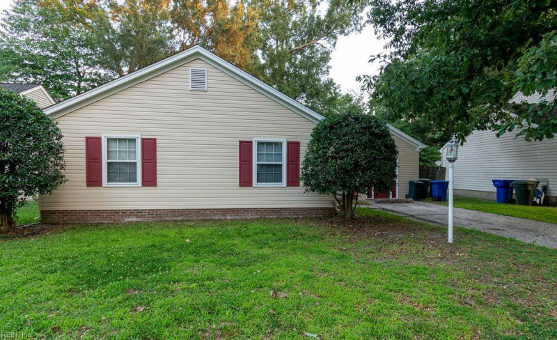 Photo 2 of 23 residential for sale in Newport News virginia Photo 2 of 23 residential for sale in Newport News virginia