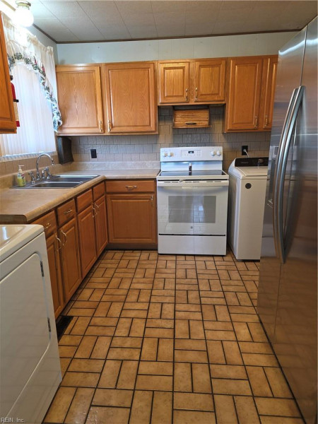 Photo 4 of 9 residential for sale in Hampton virginia Photo 4 of 9 residential for sale in Hampton virginia