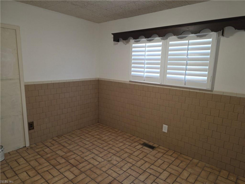 Photo 6 of 9 residential for sale in Hampton virginia Photo 6 of 9 residential for sale in Hampton virginia