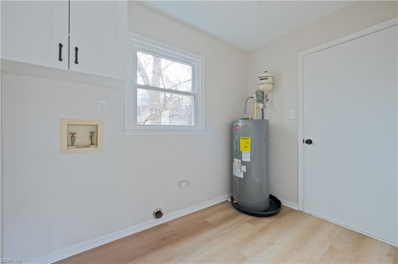 Photo 15 of 24 residential for sale in Newport News virginia