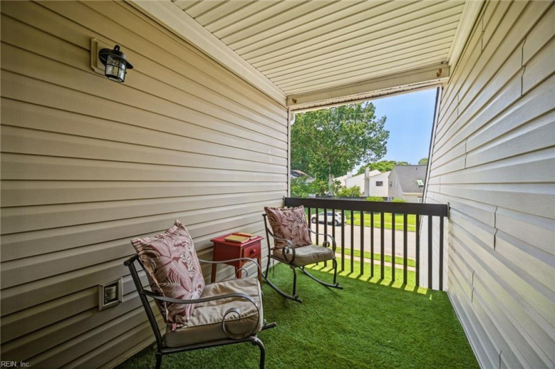 Photo 12 of 48 residential for sale in Virginia Beach virginia