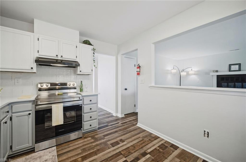 Photo 20 of 48 residential for sale in Virginia Beach virginia