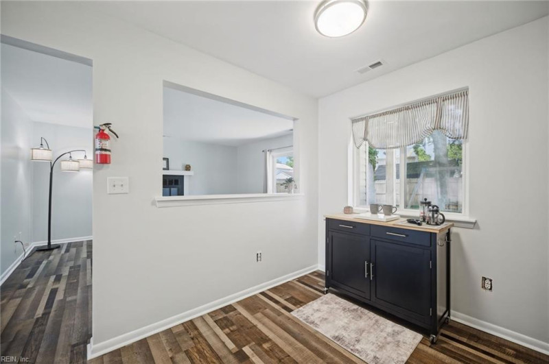 Photo 21 of 48 residential for sale in Virginia Beach virginia