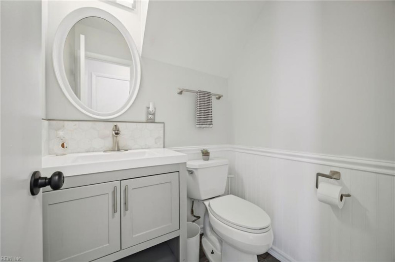 Photo 7 of 48 residential for sale in Virginia Beach virginia