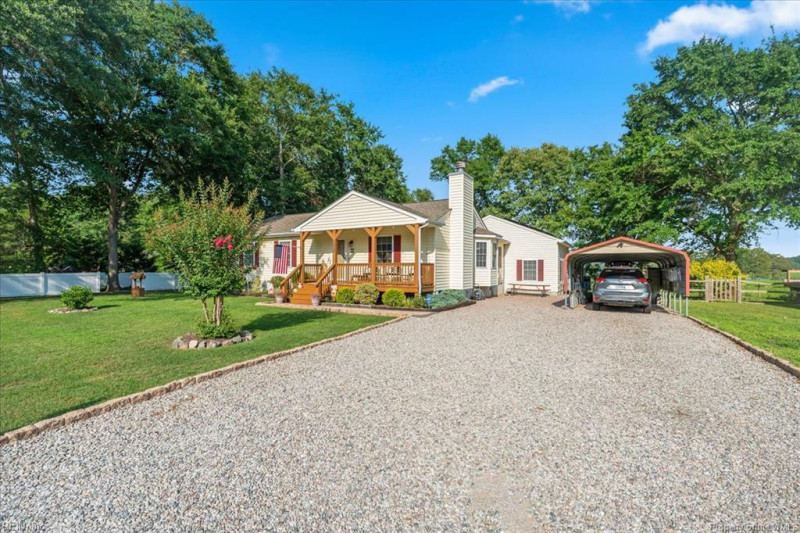 Photo 12 of 49 residential for sale in New Kent County virginia