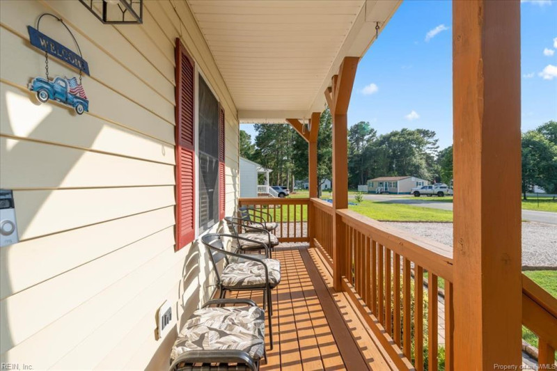 Photo 14 of 49 residential for sale in New Kent County virginia