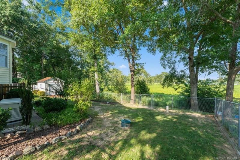 Photo 16 of 49 residential for sale in New Kent County virginia