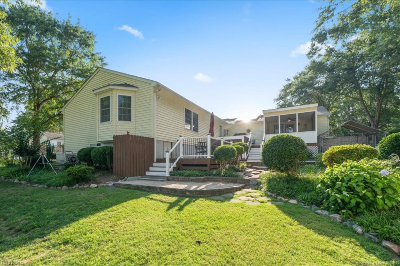 Photo 19 of 49 residential for sale in New Kent County virginia