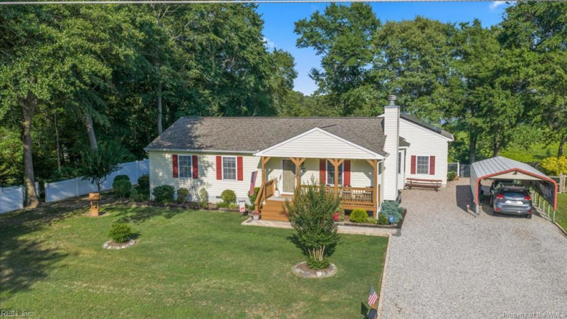 Photo 4 of 49 residential for sale in New Kent County virginia