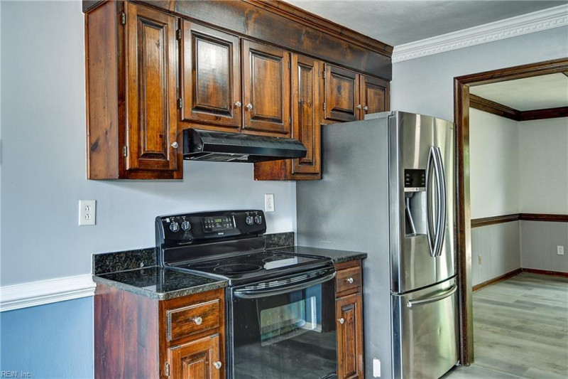 Photo 15 of 41 residential for sale in Chesapeake virginia