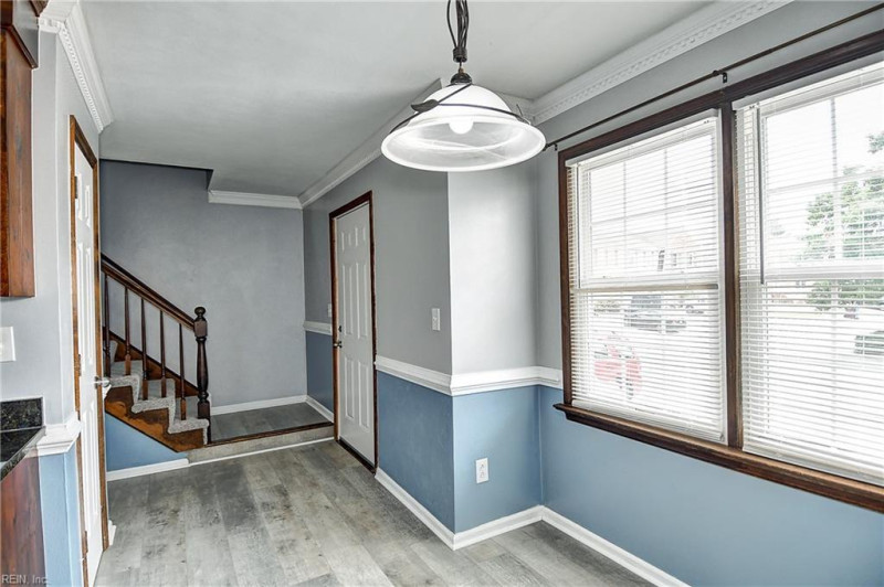 Photo 16 of 41 residential for sale in Chesapeake virginia
