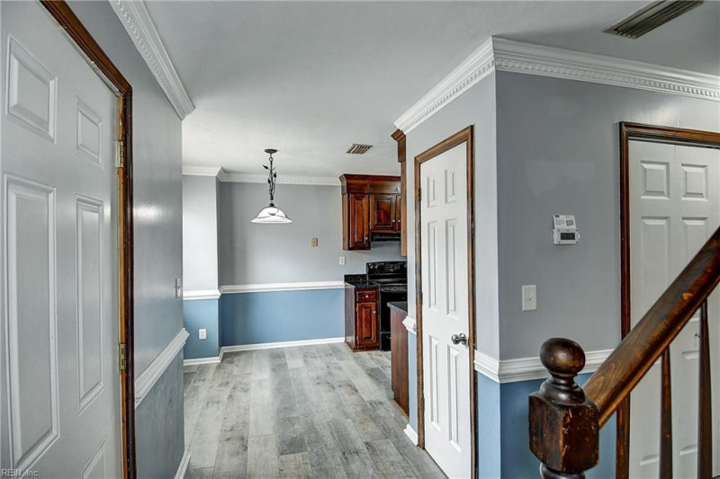 Photo 18 of 41 residential for sale in Chesapeake virginia