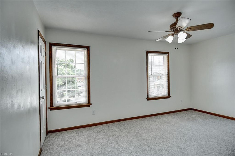 Photo 28 of 41 residential for sale in Chesapeake virginia