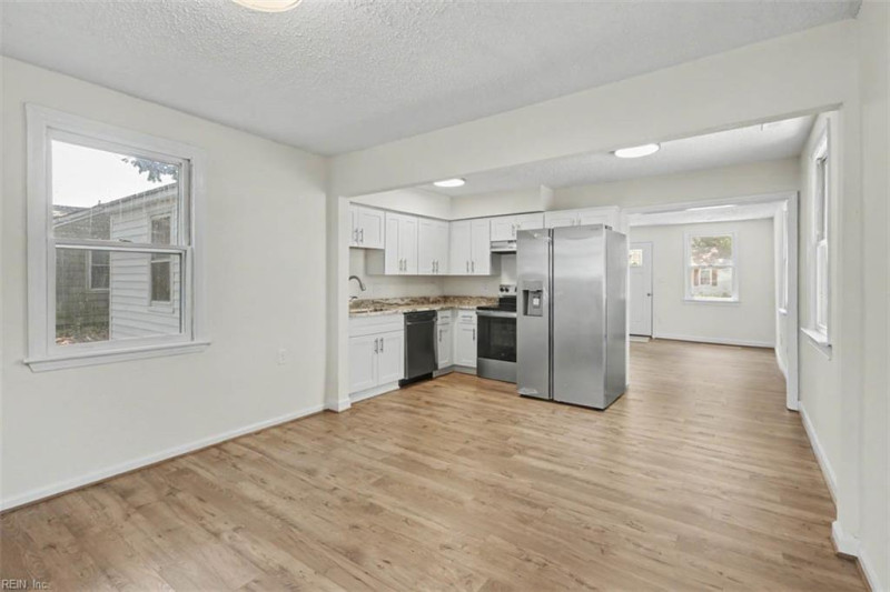 Photo 20 of 33 residential for sale in Hampton virginia