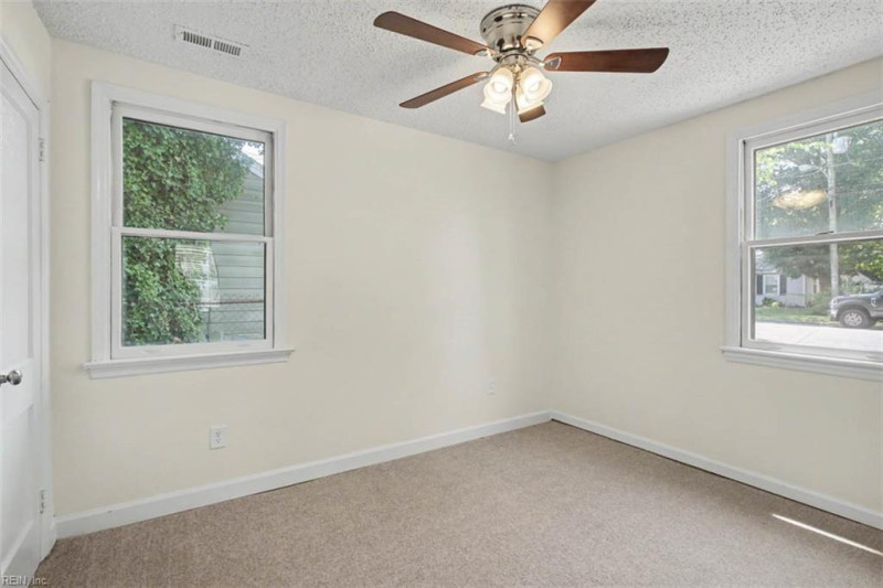 Photo 21 of 33 residential for sale in Hampton virginia