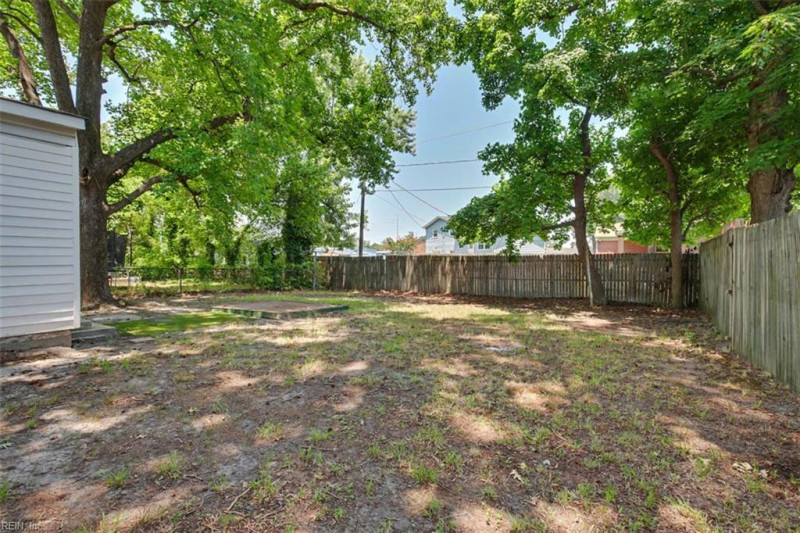 Photo 31 of 33 residential for sale in Hampton virginia