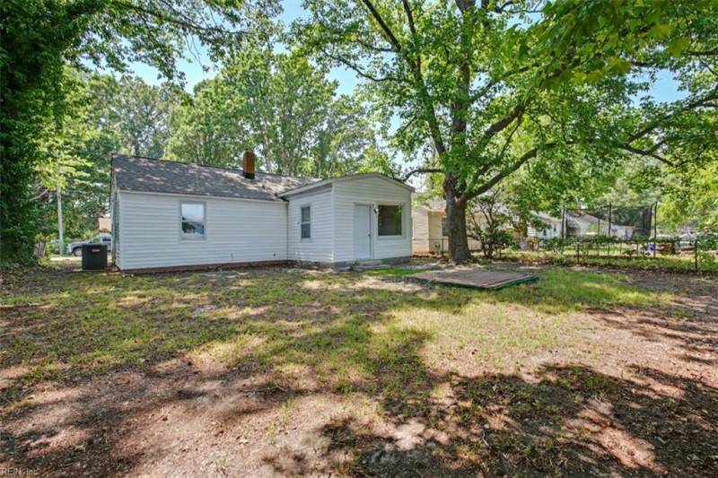 Photo 32 of 33 residential for sale in Hampton virginia