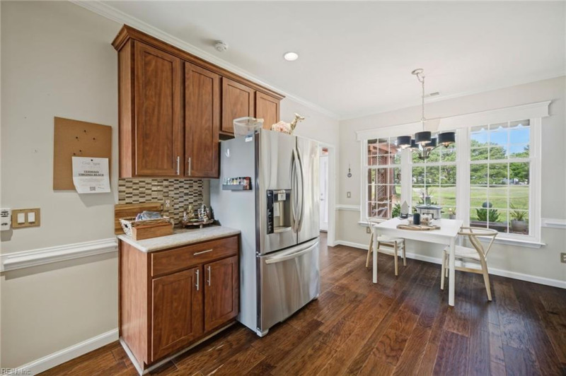 Photo 12 of 44 residential for sale in Virginia Beach virginia