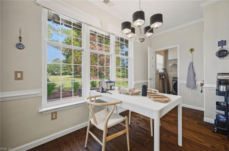 Photo 13 of 44 residential for sale in Virginia Beach virginia