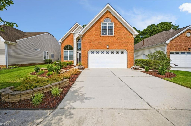 Photo 2 of 44 residential for sale in Virginia Beach virginia