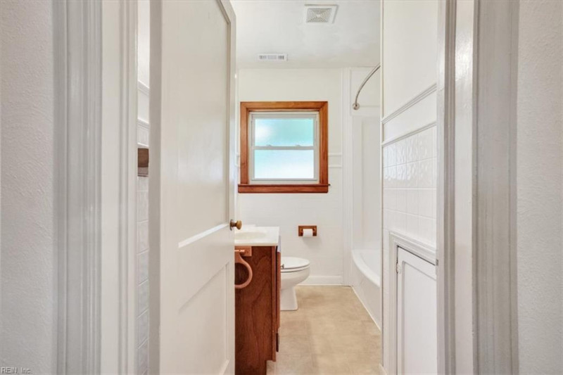 Photo 15 of 40 residential for sale in Norfolk virginia Photo 15 of 40 residential for sale in Norfolk virginia