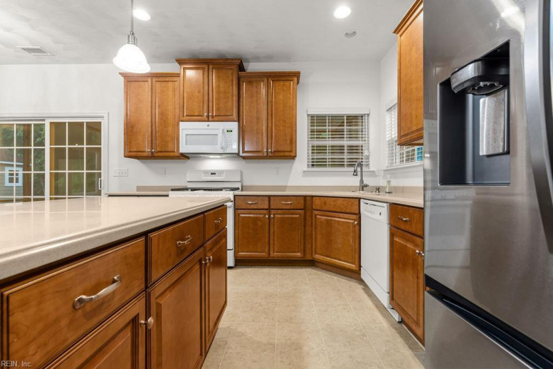 Photo 10 of 46 residential for sale in Suffolk virginia