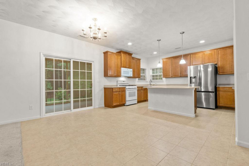 Photo 11 of 46 residential for sale in Suffolk virginia