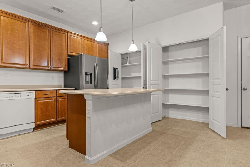 Photo 13 of 46 residential for sale in Suffolk virginia
