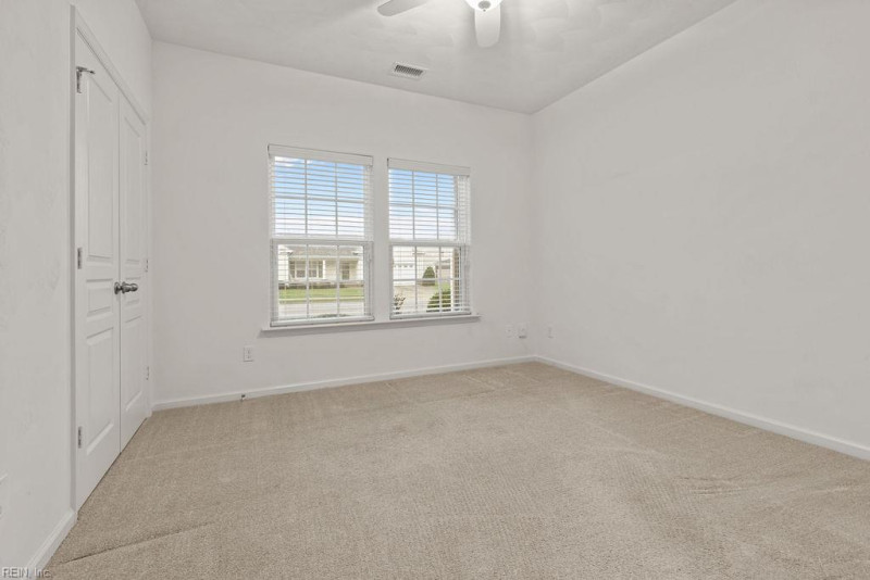 Photo 14 of 46 residential for sale in Suffolk virginia