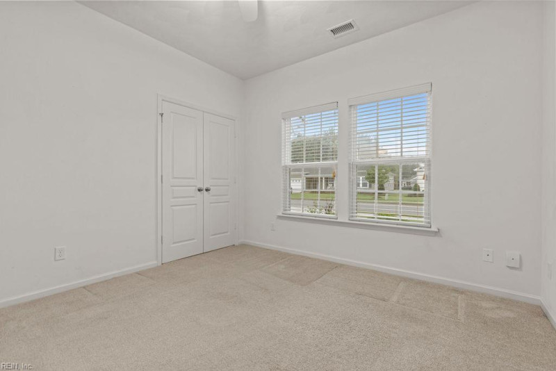 Photo 16 of 46 residential for sale in Suffolk virginia