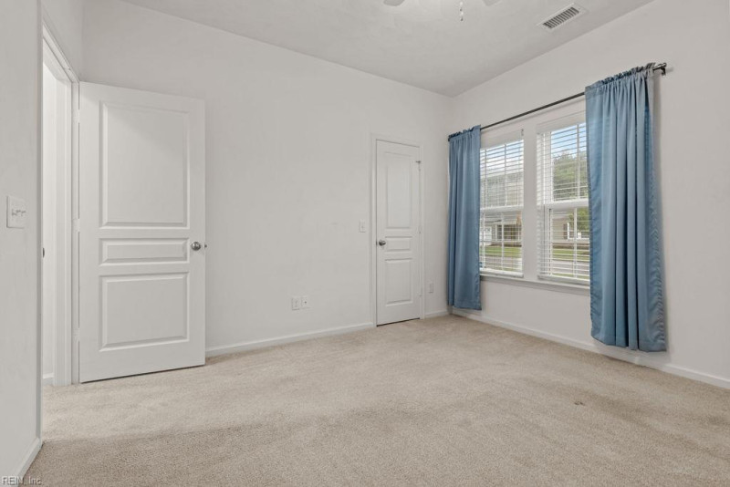 Photo 19 of 46 residential for sale in Suffolk virginia