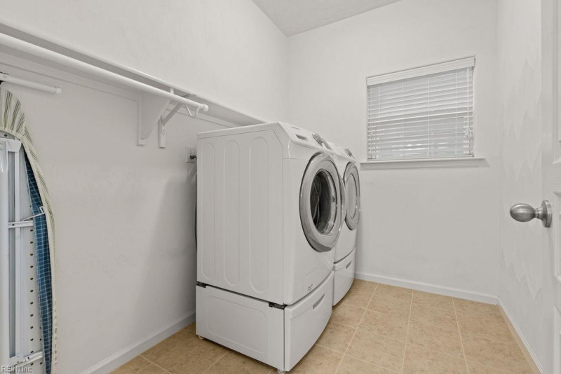Photo 22 of 46 residential for sale in Suffolk virginia