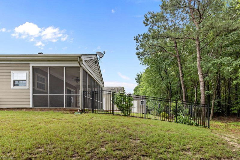 Photo 37 of 46 residential for sale in Suffolk virginia