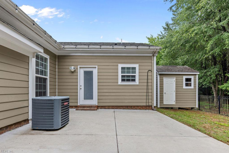 Photo 39 of 46 residential for sale in Suffolk virginia