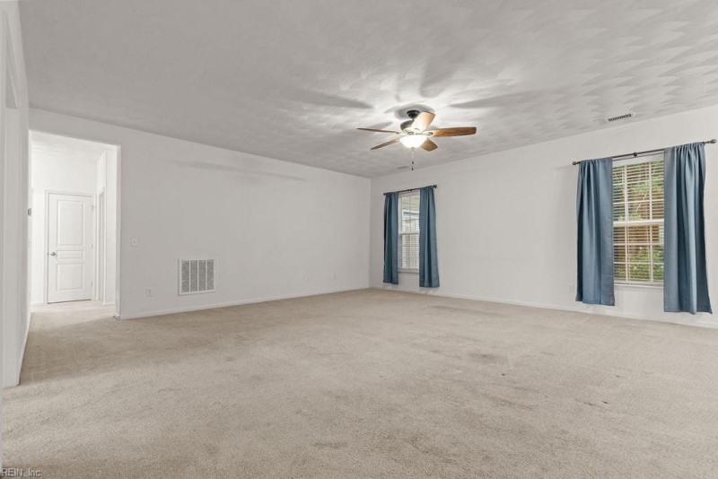 Photo 5 of 46 residential for sale in Suffolk virginia