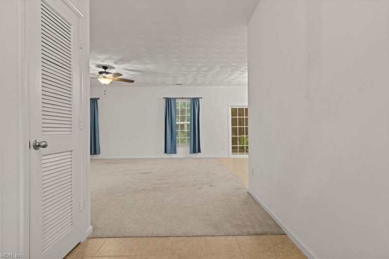 Photo 7 of 46 residential for sale in Suffolk virginia
