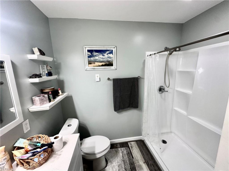 Photo 10 of 24 residential for sale in York County virginia