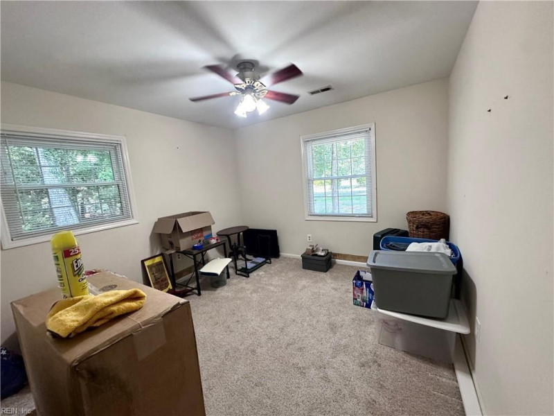 Photo 13 of 24 residential for sale in York County virginia